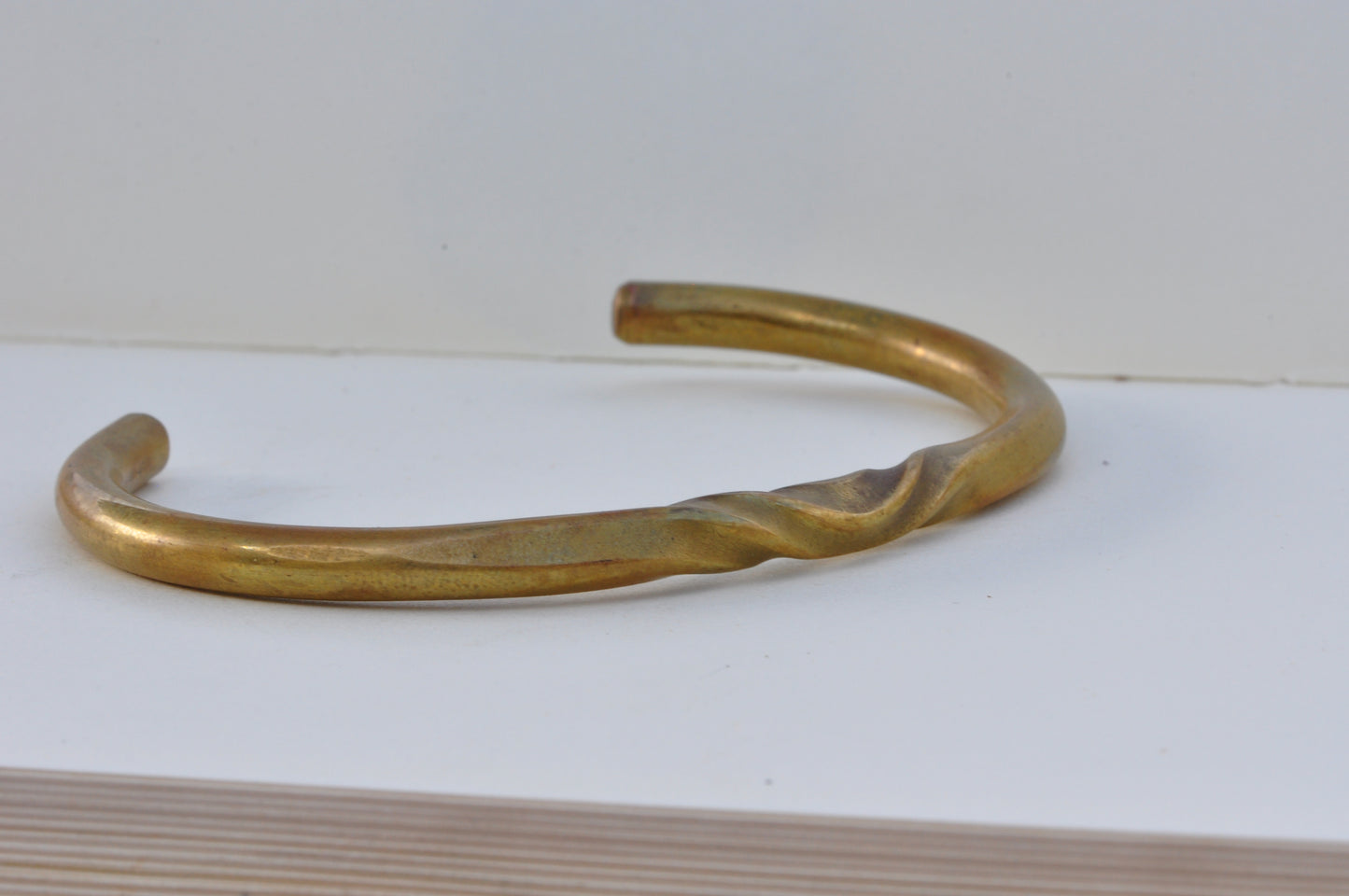 צמיד BRASS