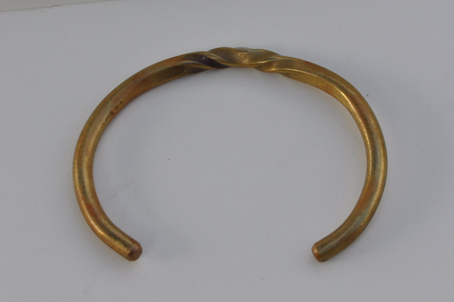 צמיד BRASS