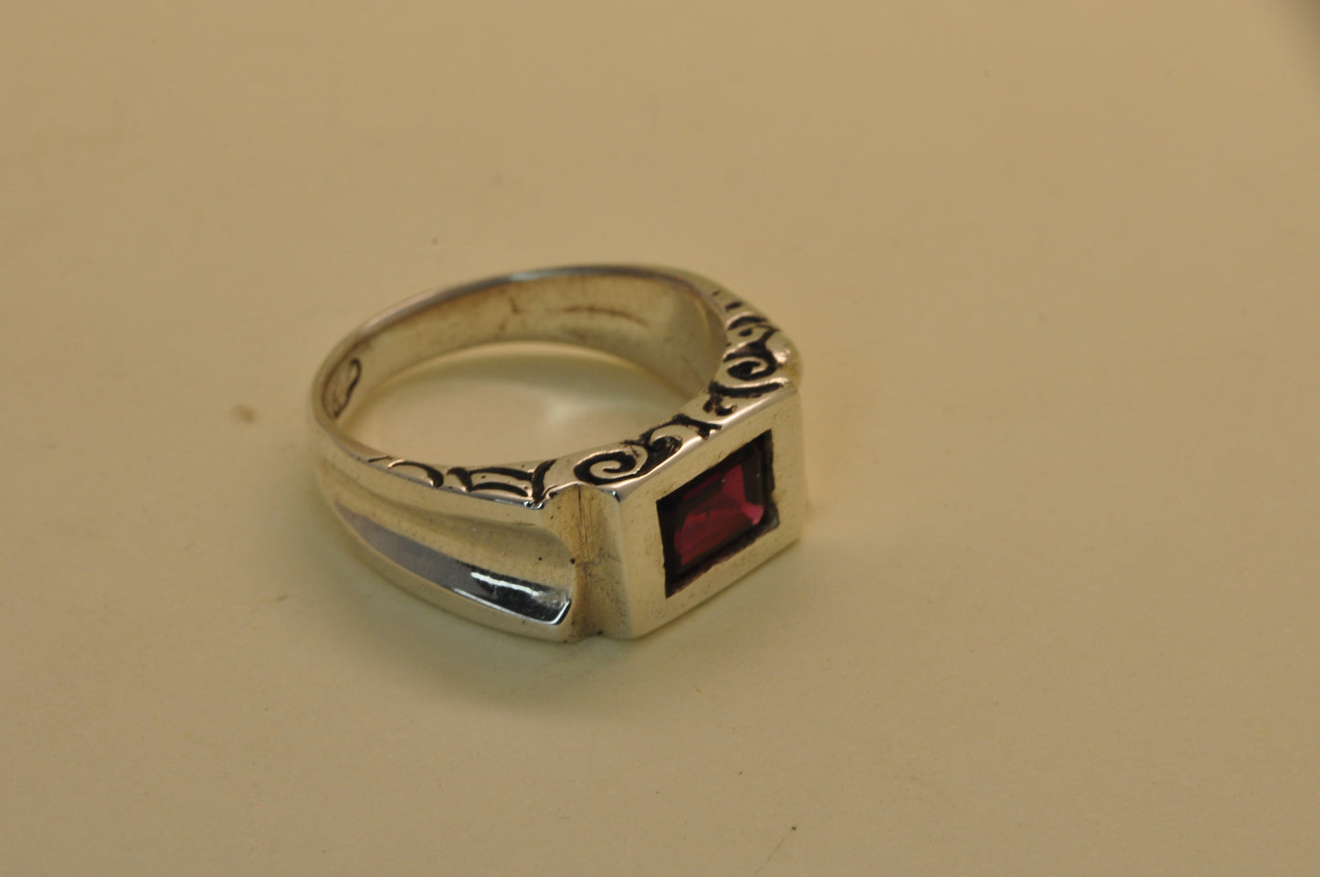 טבעת כסף GARNET
