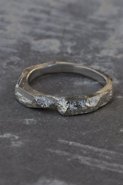 טבעת כסף - broken (G)