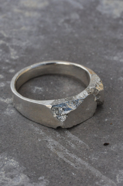 טבעת כסף - broken (E)