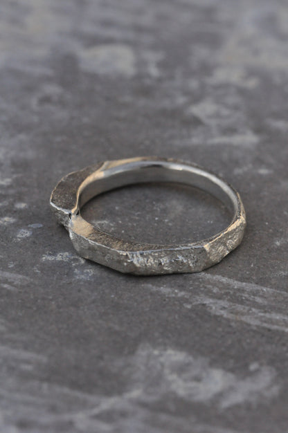 טבעת כסף - broken (G)