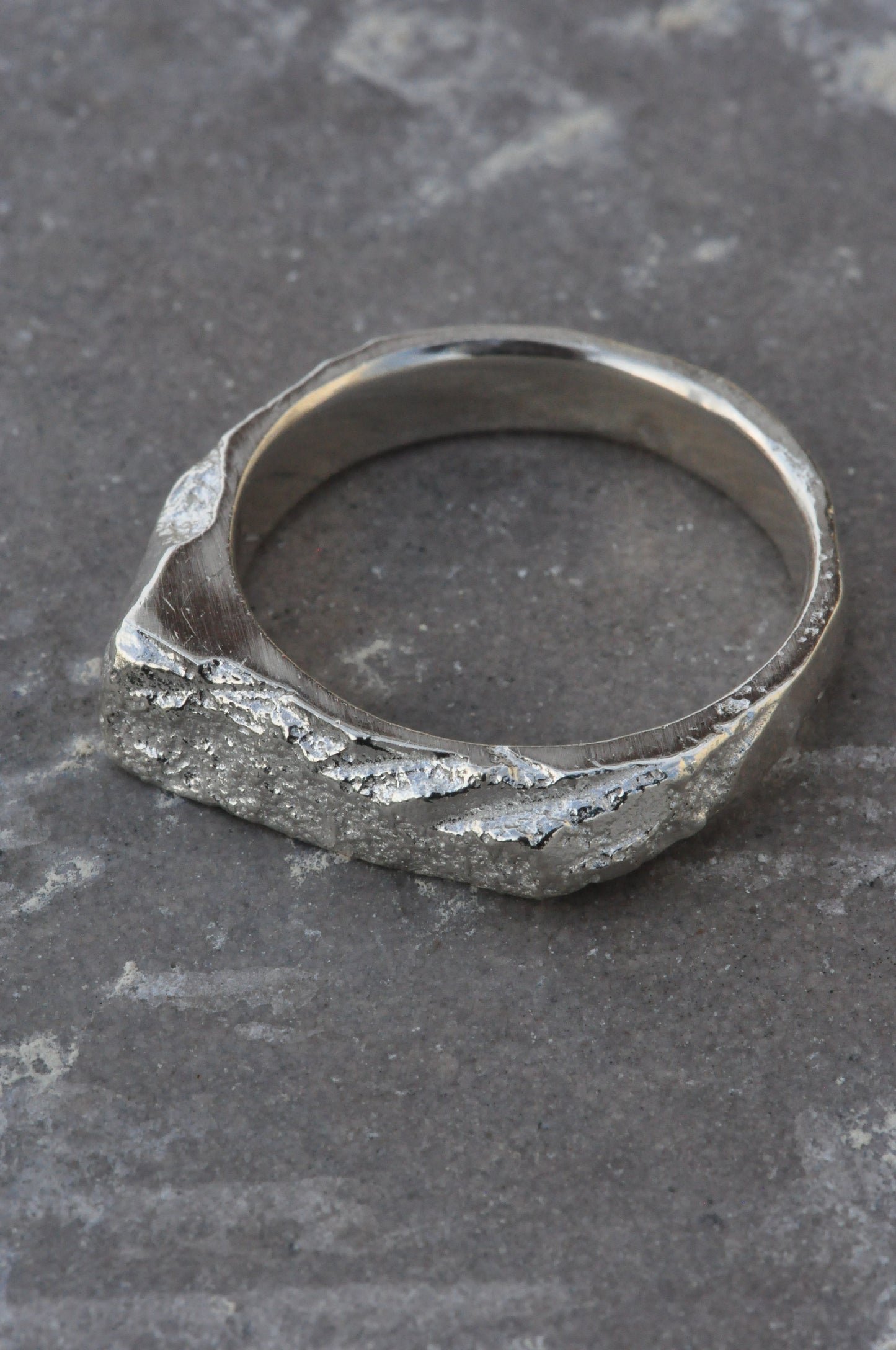 טבעת כסף - broken (D)